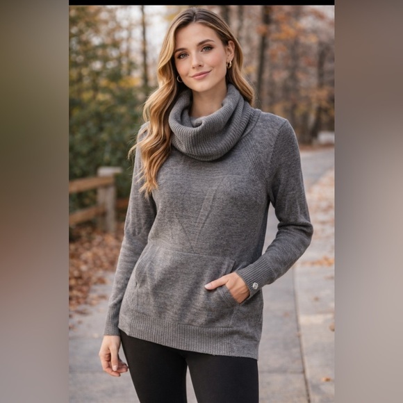 lululemon athletica Sweaters - Lululemon Merino Wool Cowl Neck Sweater Size 6 Gray Kangaroo Pocket